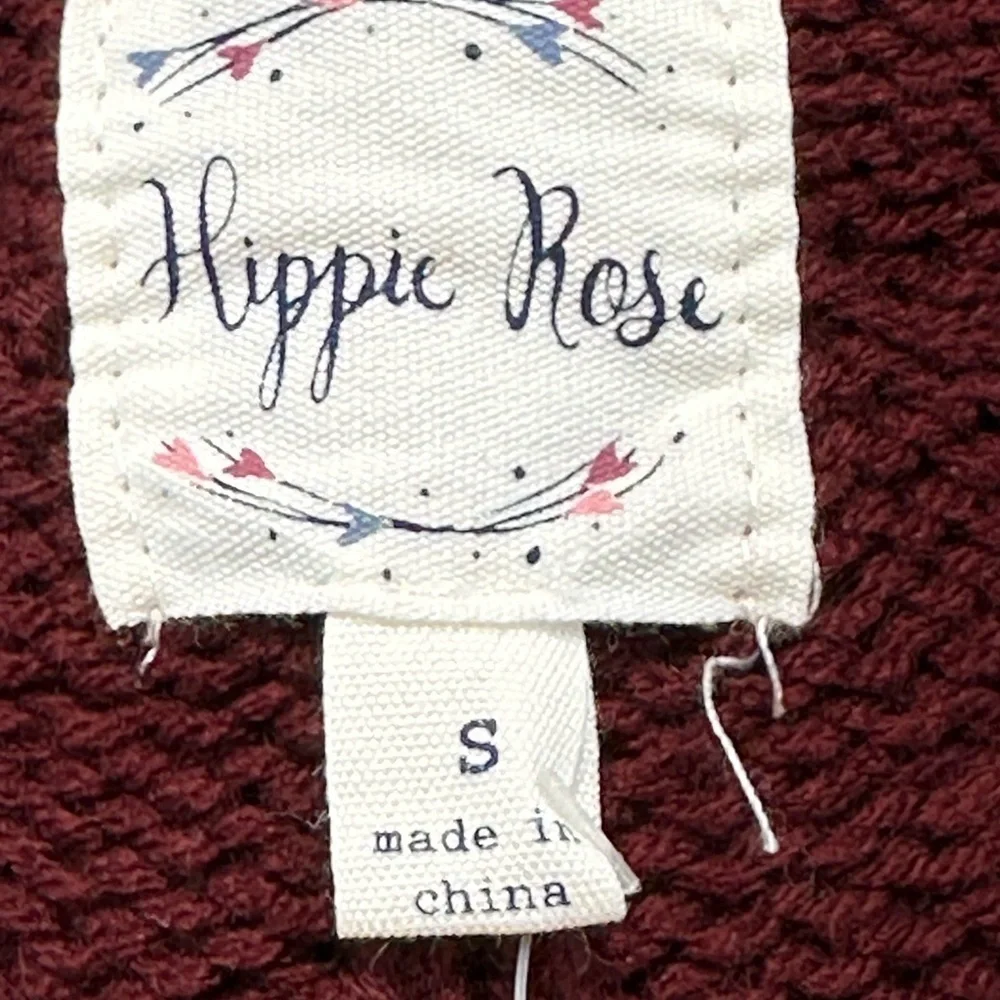 Hippie Rose Long Sleeve Cold Shoulder Crew Neck Cable Knit Sweater - Maroon Red